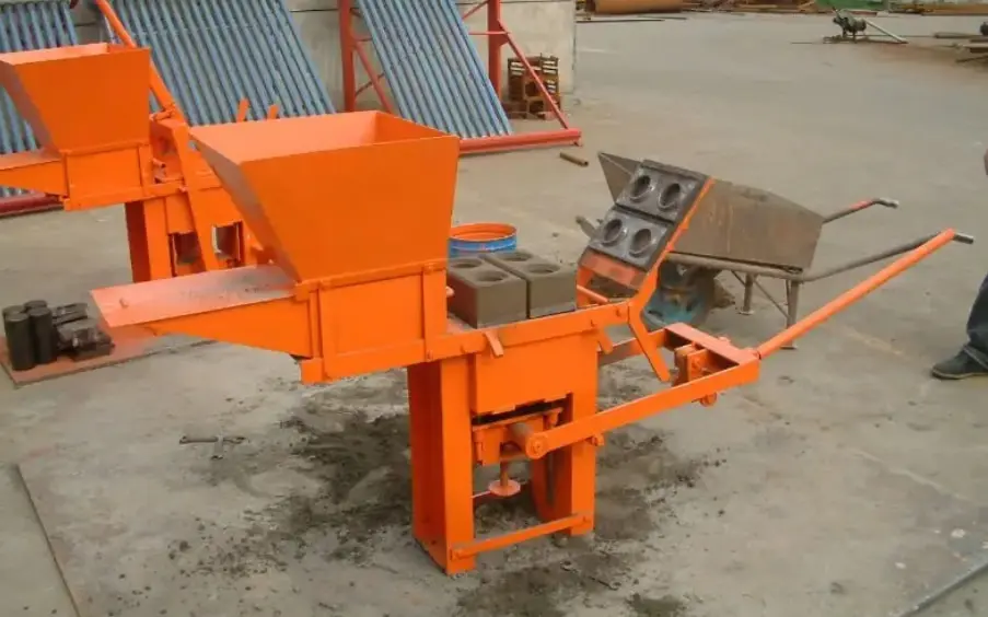 QT2-40 interlock manual clay brick machine QMR2 40 CLAY BRICK MACHINE 1 manual clay brick machine