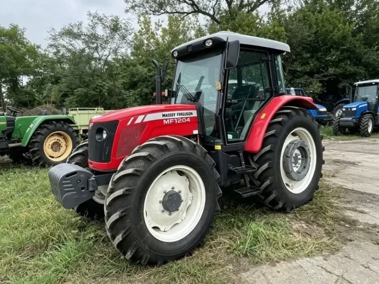 Used Massey Ferguson MF1204 Tractors