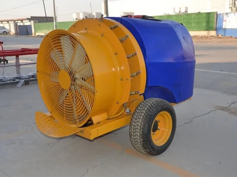 trailed boom sprayer