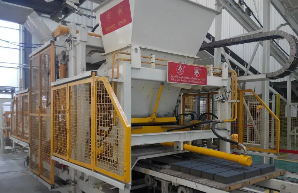 concrete block forming machine 