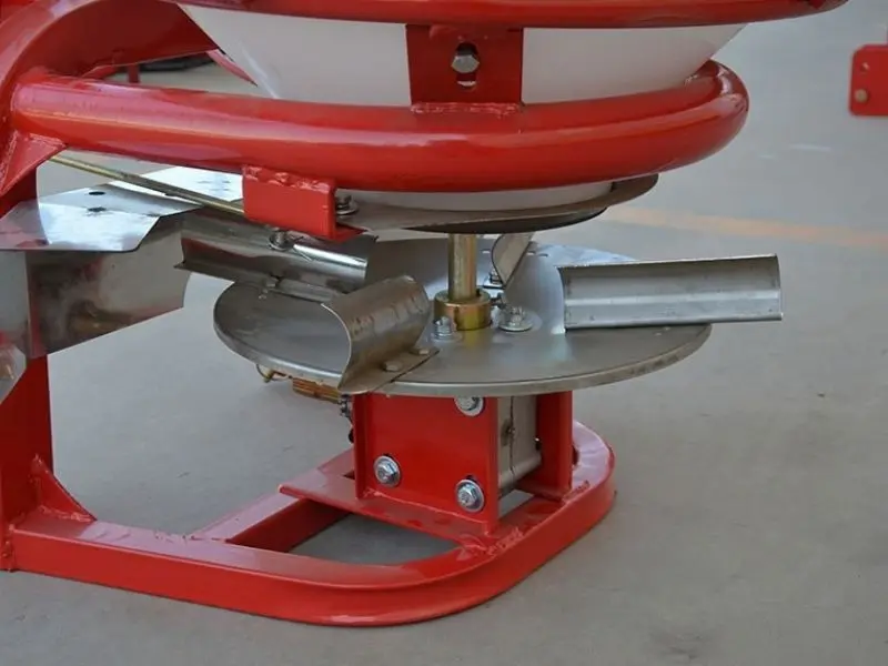 plastic hopper fertilizer spreader stainless disc plate